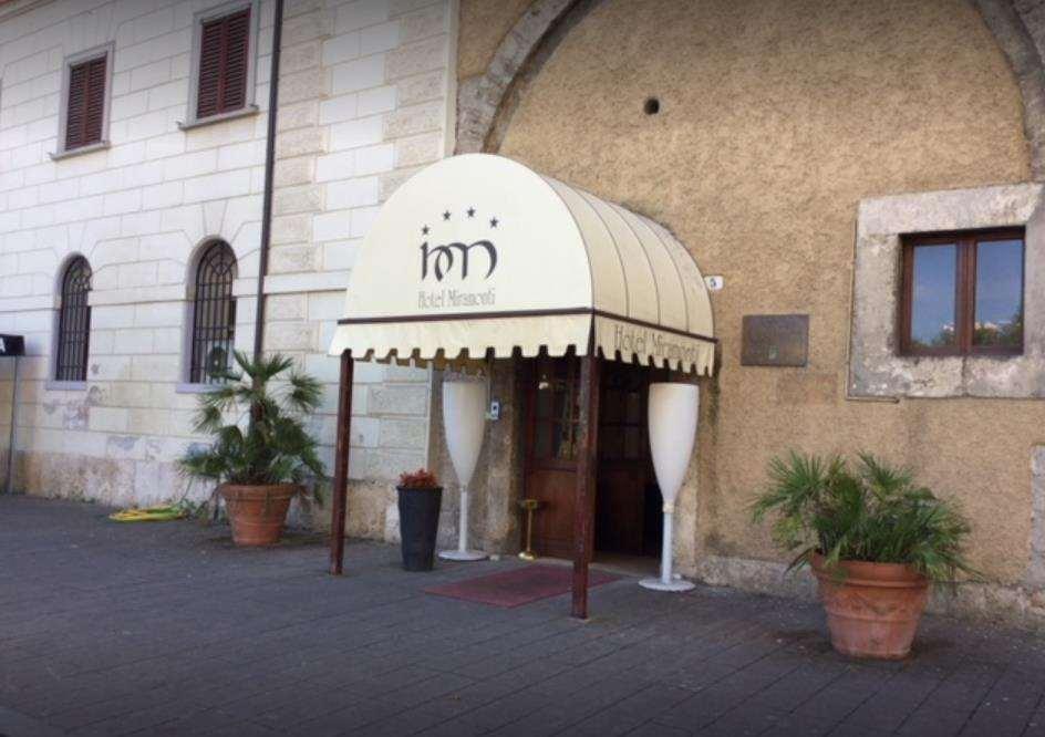 Hotel&Ristorante Miramonti Palazzo Storico Rieti Luaran gambar