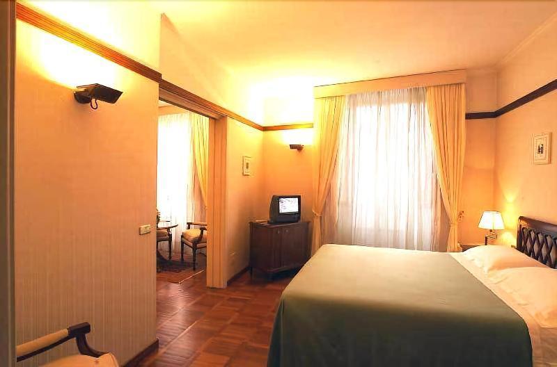 Hotel&Ristorante Miramonti Palazzo Storico Rieti Luaran gambar