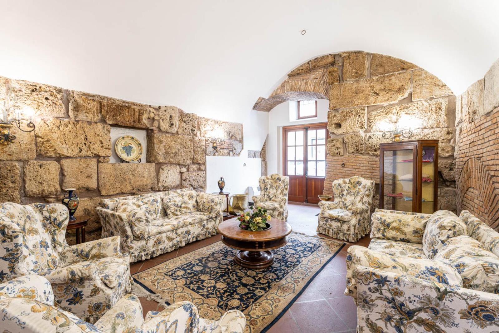 Hotel&Ristorante Miramonti Palazzo Storico Rieti Luaran gambar