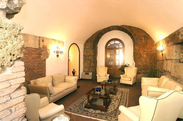 Hotel&Ristorante Miramonti Palazzo Storico Rieti Luaran gambar